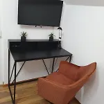 & Business - 3-bedroom House Карлсруэ