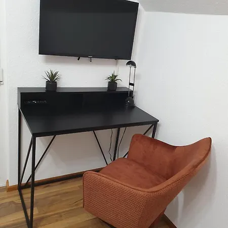 & Business - 3-bedroom House Karlsruhe