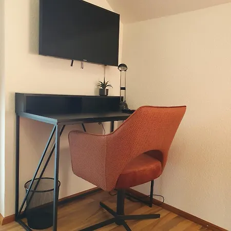& Business - 3-bedroom House Apartamento Karlsruhe